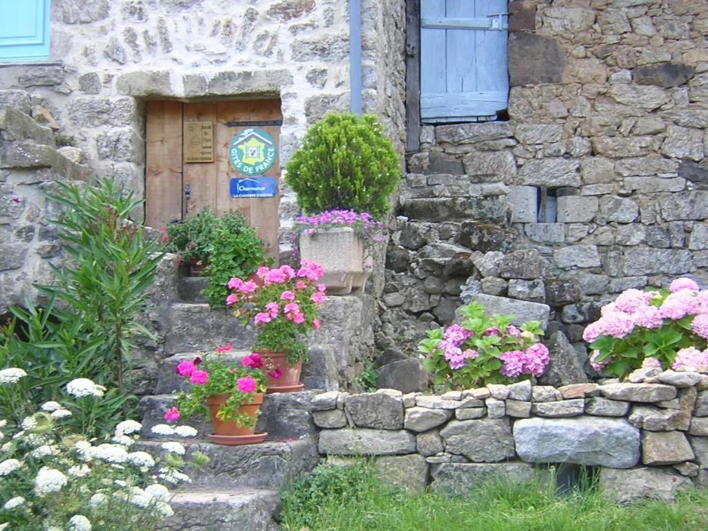 Bed and Breakfast Mas Casta Nea Thueyts Exterior foto